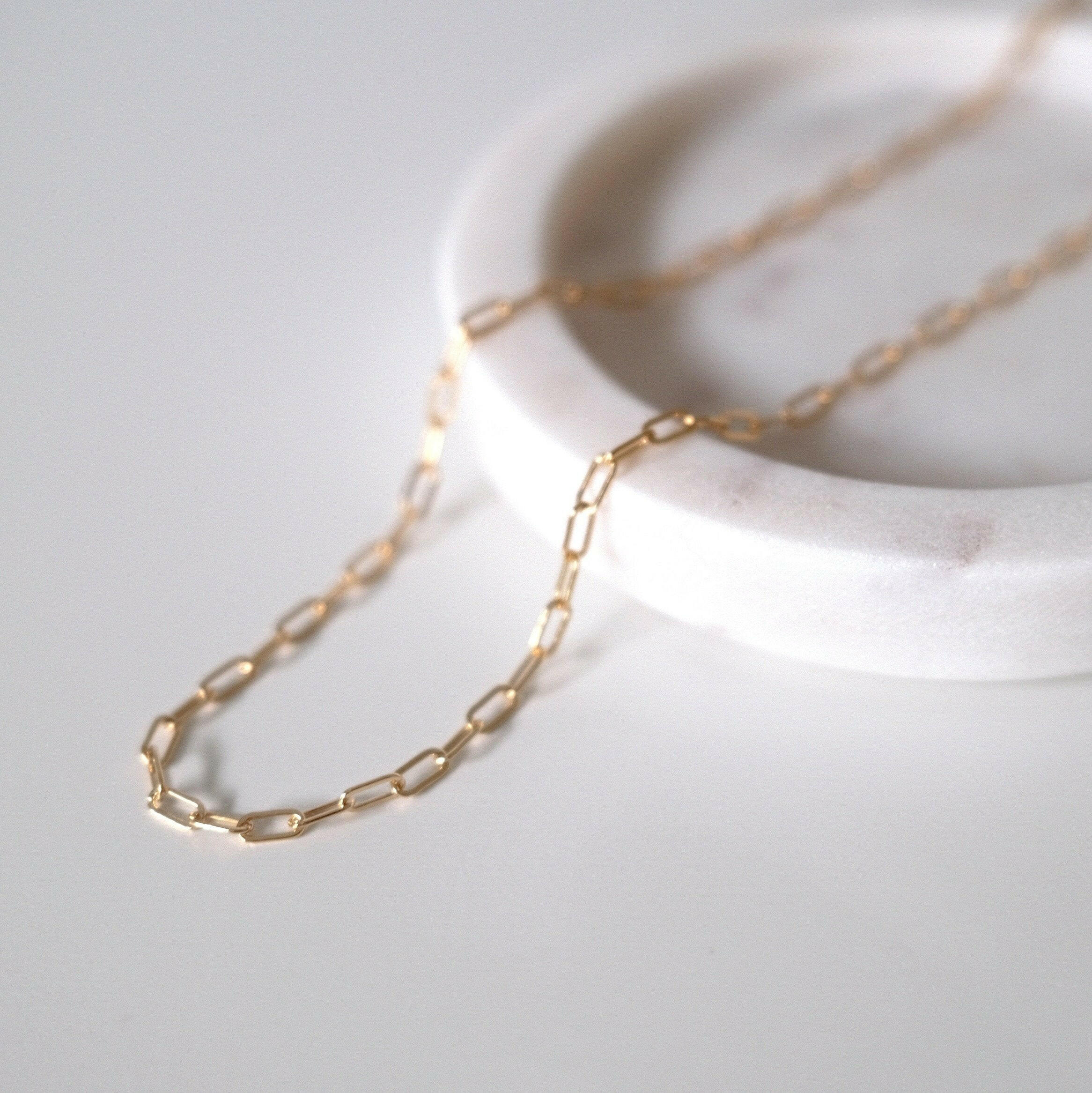 Necklace displayed with link layout visible