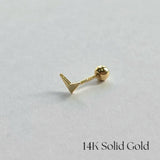 Side profile of 14K gold boomerang cartilage earring with sharp triangle design
