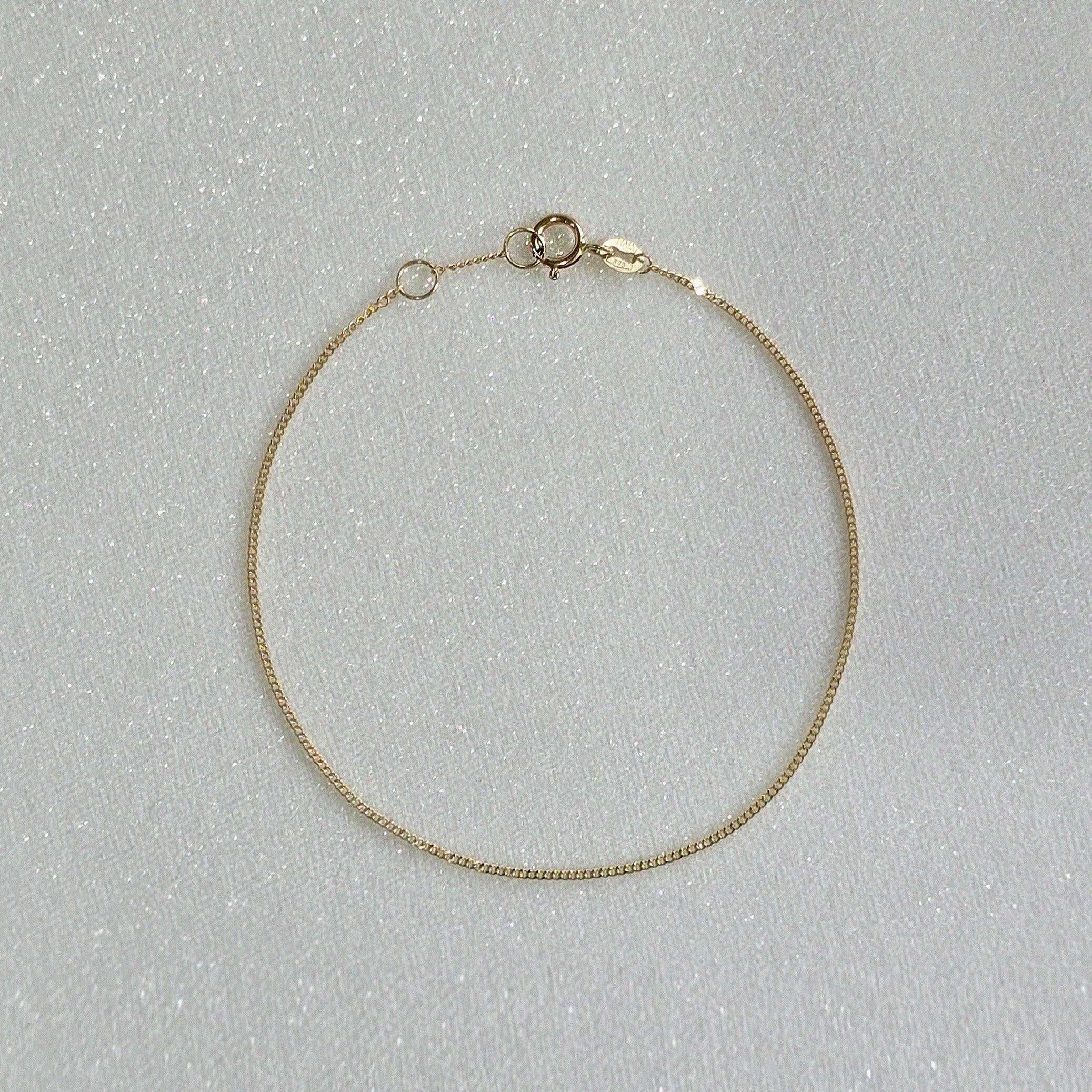 14K Capri Chain Bracelet with sleek curved links displayed on white background