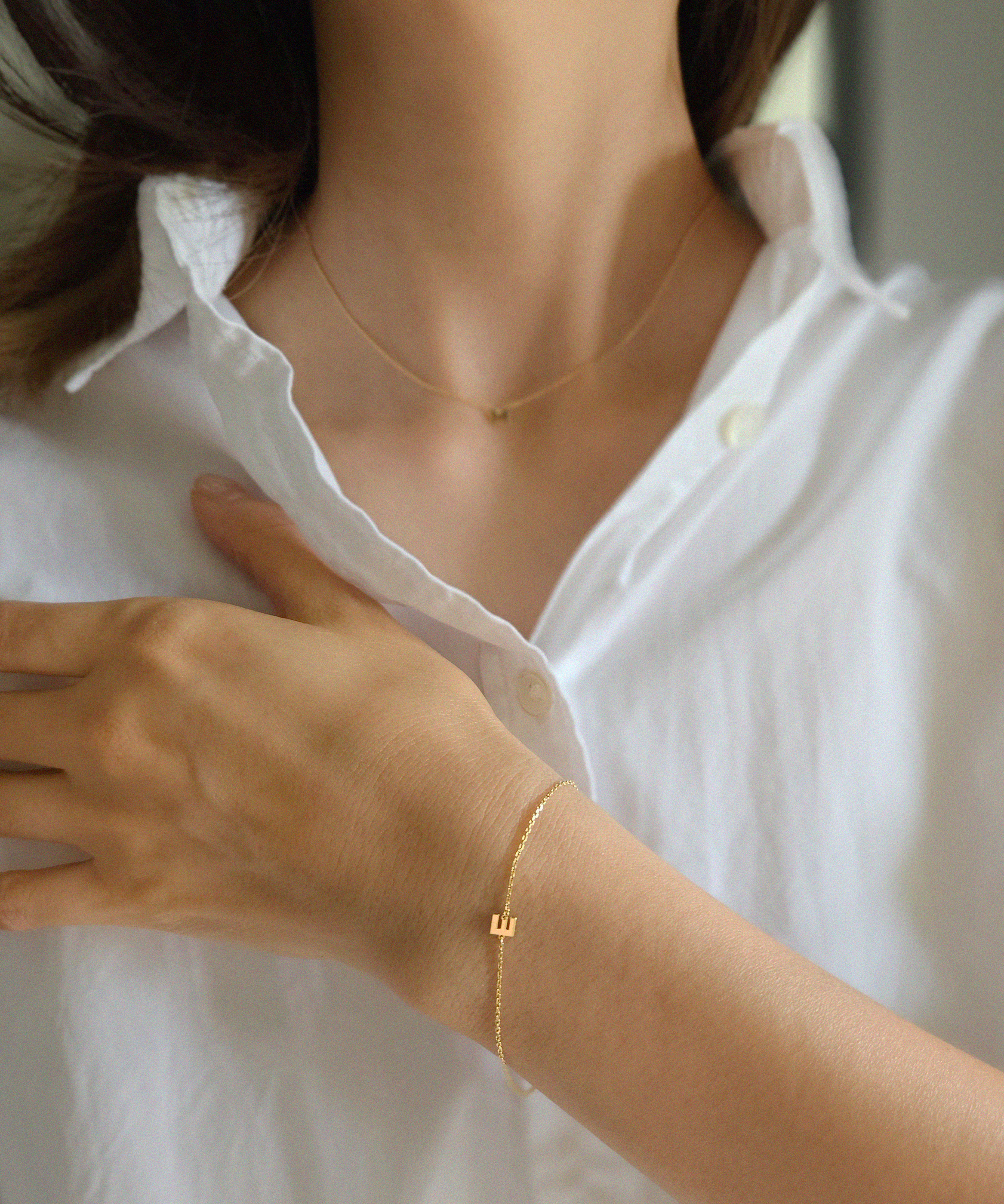 Initial bracelet featuring a minimal design, perfect as a dainty letter bracelet gift with simple and elegant style.