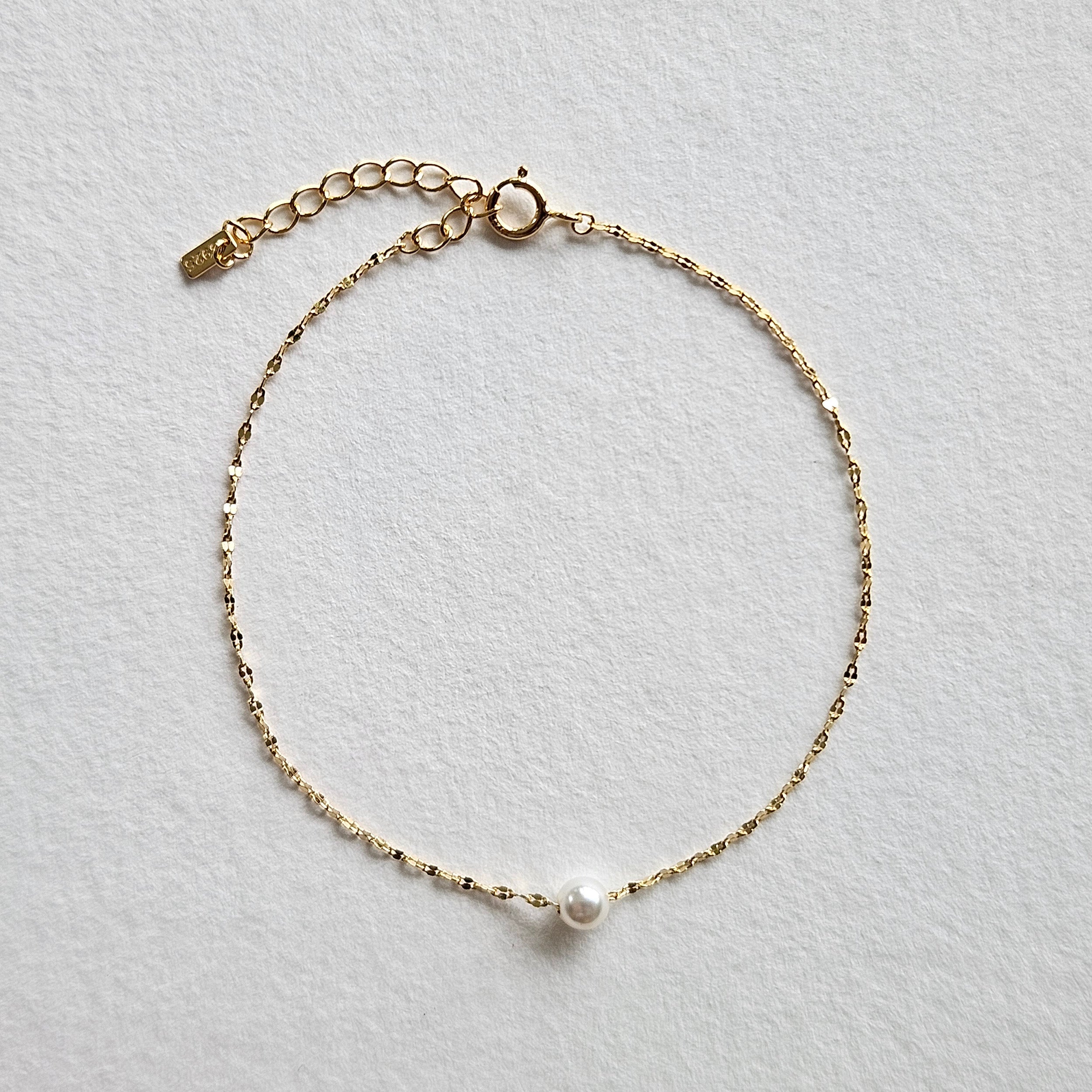 Single Pearl Bracelet