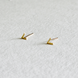 14K Petite V Studs