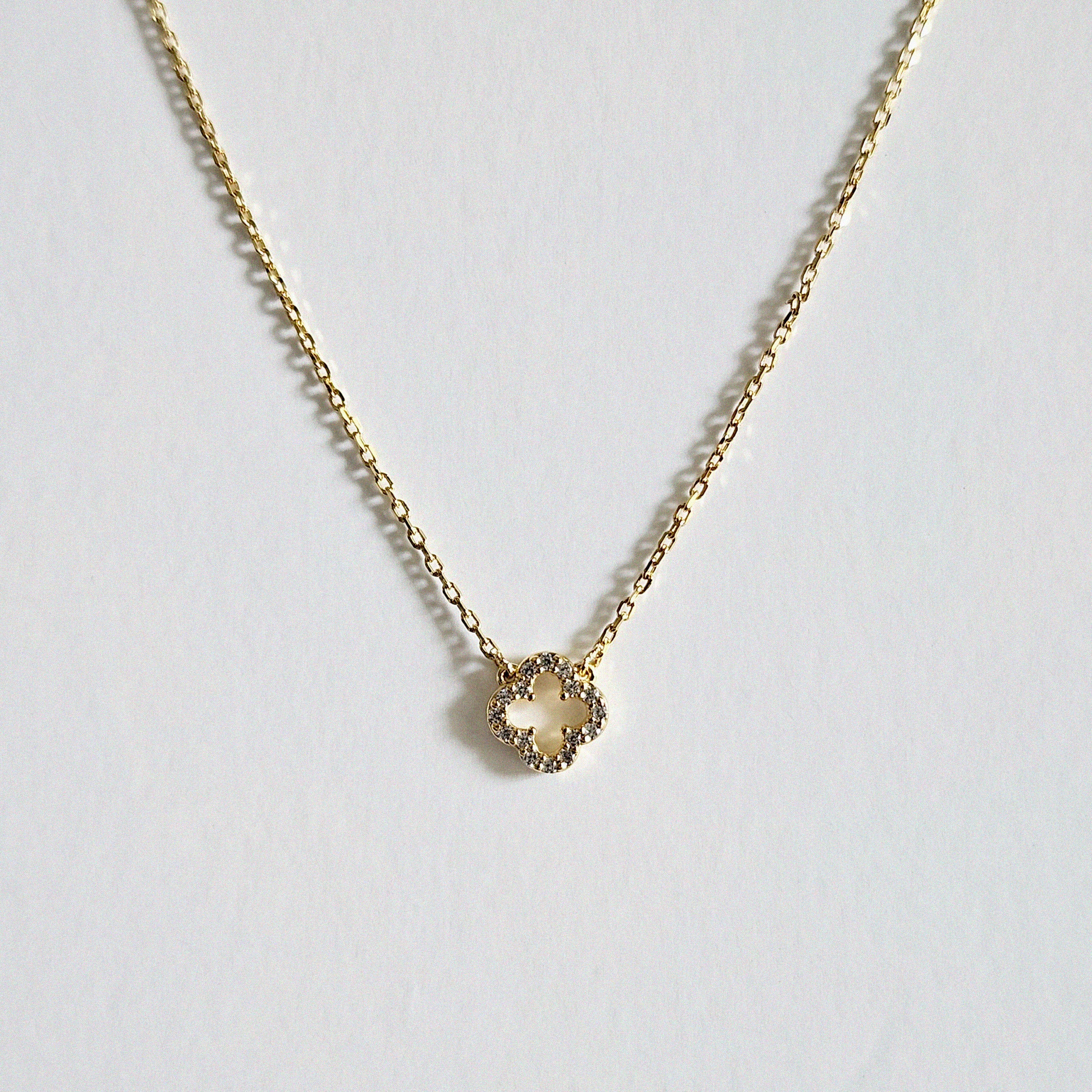 Crystal Clover Necklace 6mm