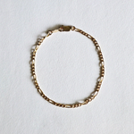 Top-down view of B Figaro Bracelet showcasing thick Figaro chain links