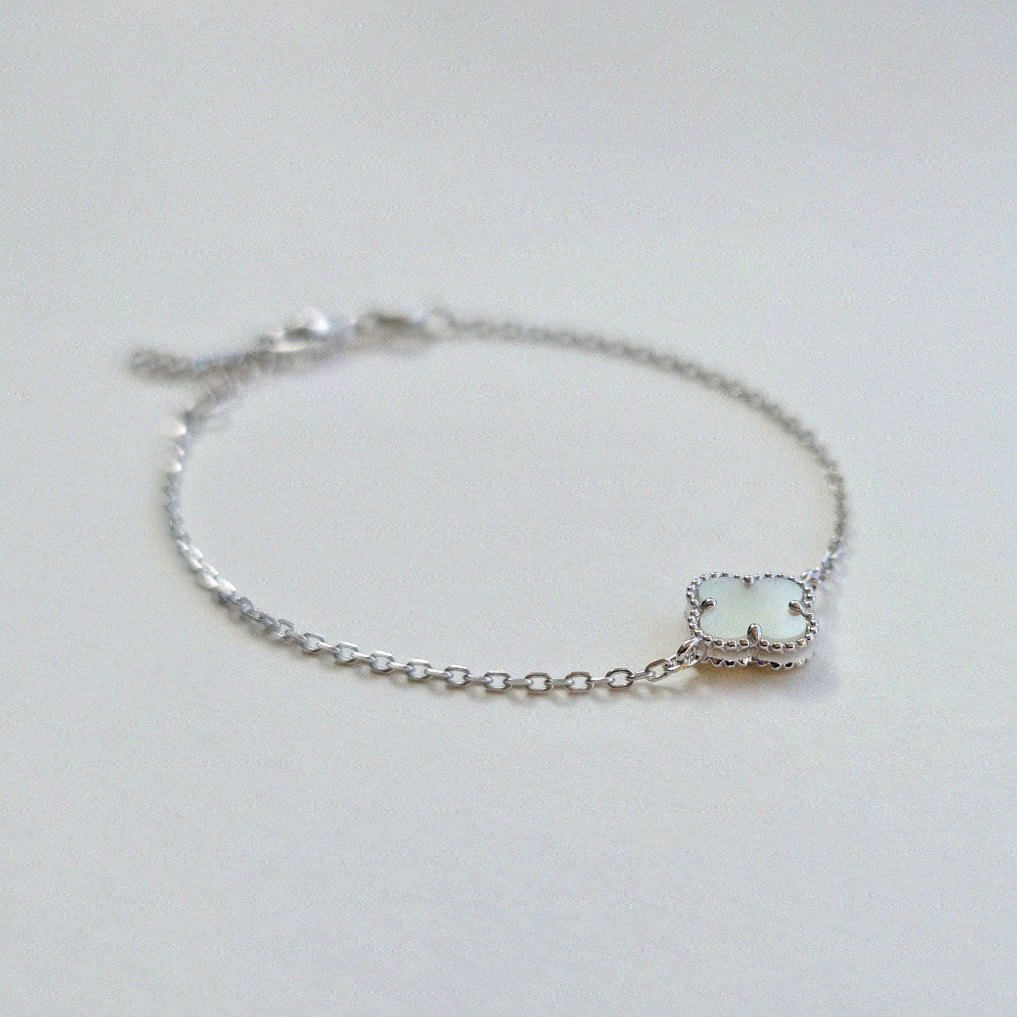 Mother of Pearl Clover Bracelet