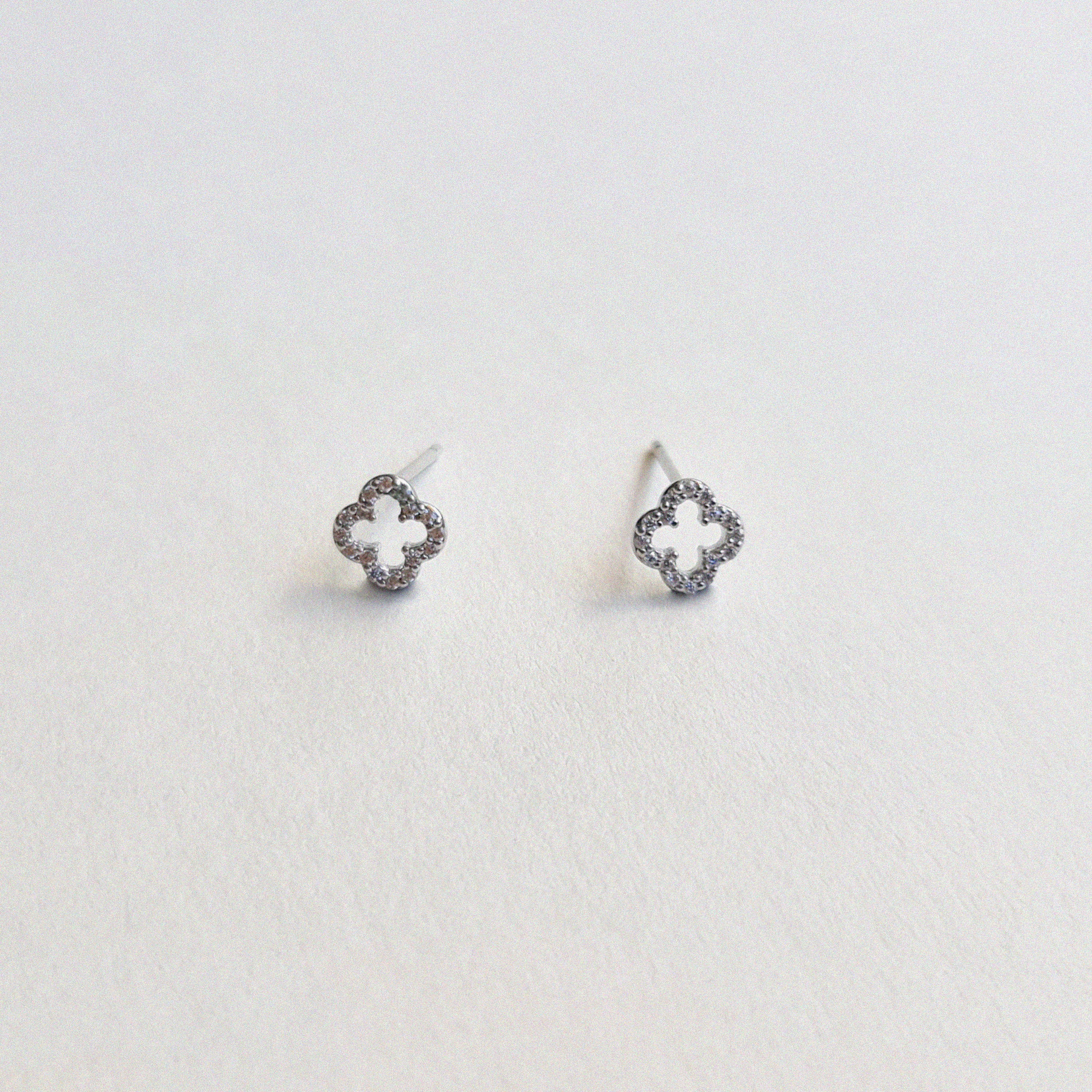 Crystal Clover Studs 6mm