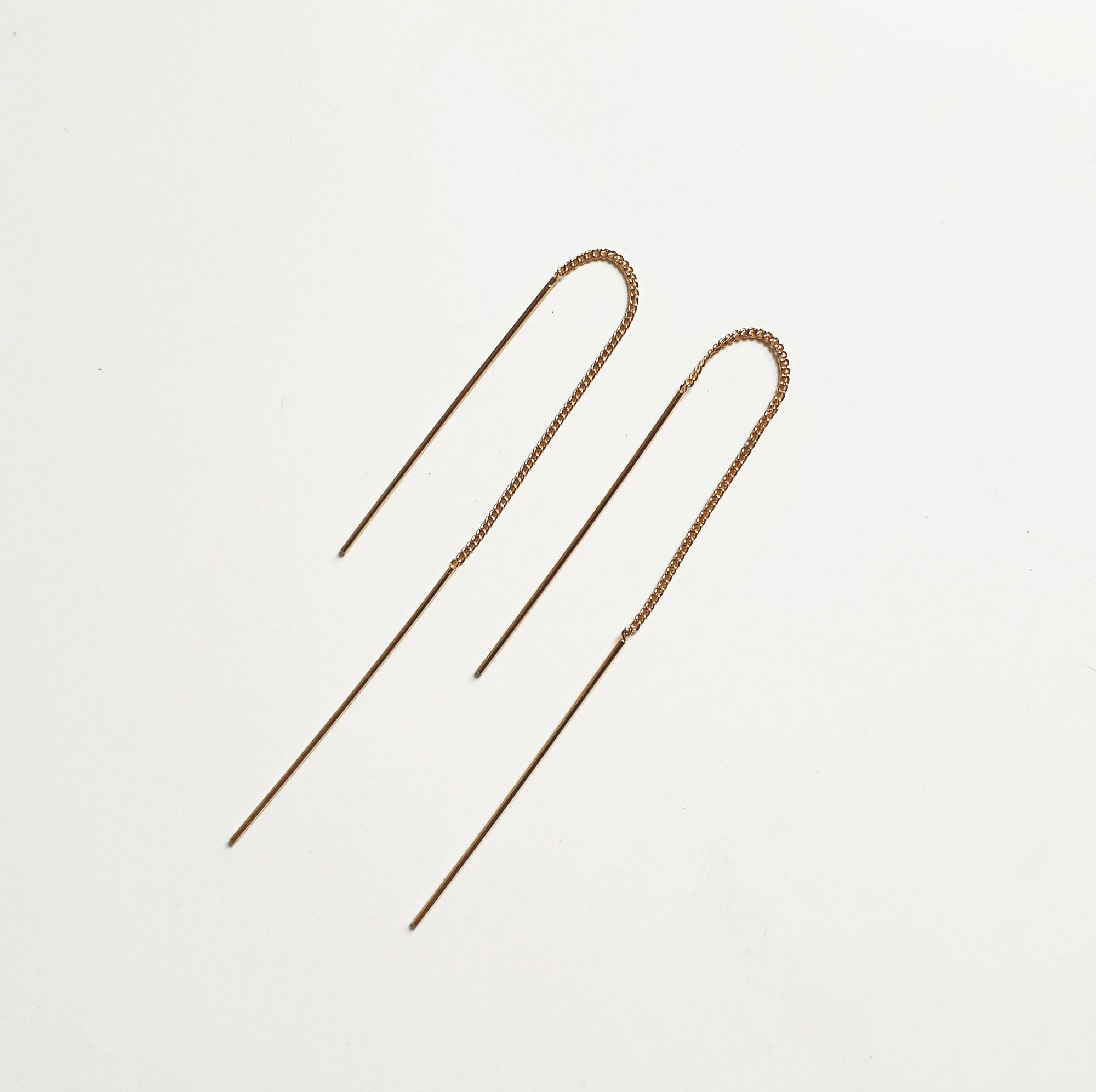 Elegant bar threader earrings featuring a minimal design with delicate drop-shaped elements for stylish wear