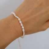 The Pearly Bracelet